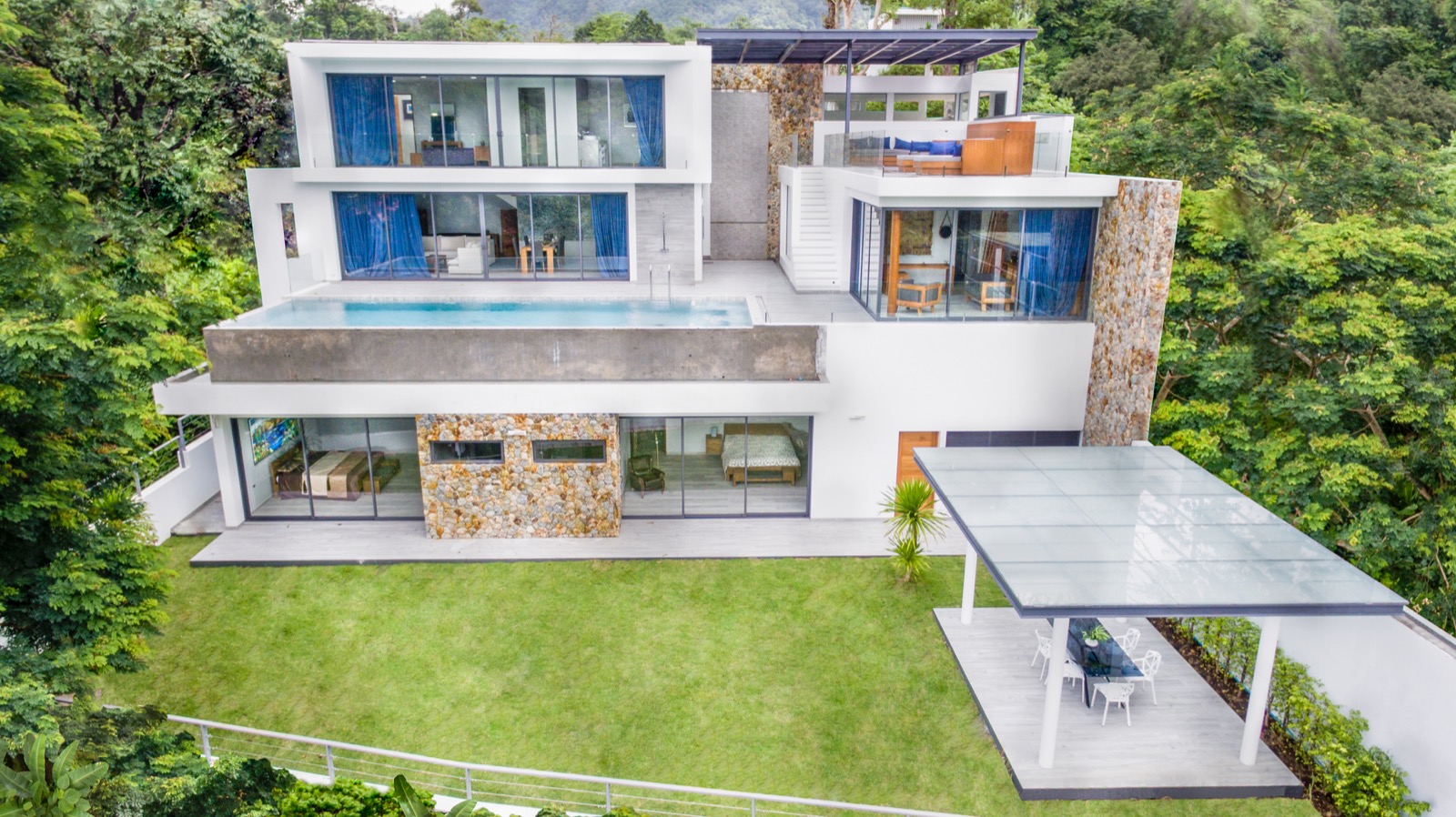 4 BR Villa